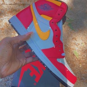 Jordan OG 1’s “Light Red Fusion”